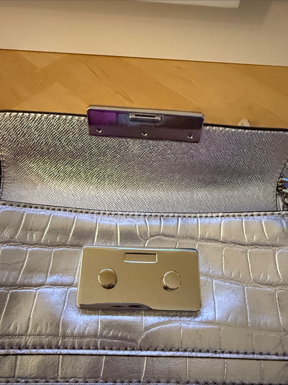 Michael Kors Sloan Editor Metallic Silver Croc-Embossed Chain Shoulder/Crossbody - Picture 3 of 6